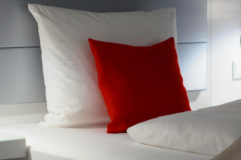 Why Memory Foam Pillows Are a Must-Have for Singaporean Sleepers