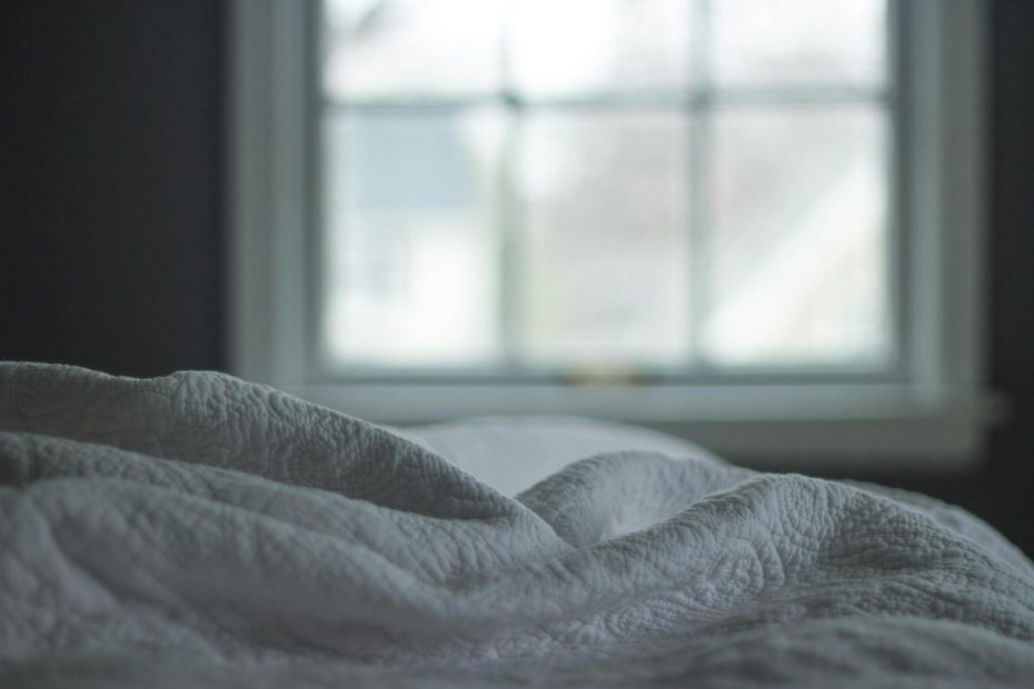 Choosing the Right Color and Pattern: Styling Tips for Bed Sheet Covers in Singapore Homes