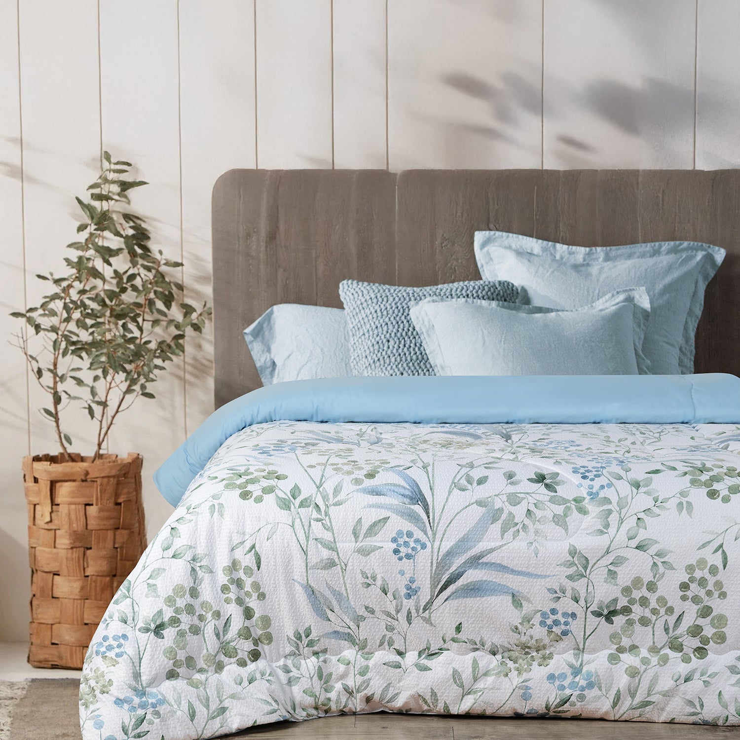 Hillcrest I ComfyLux Printed I 988TC I Summer Blanket (Online Exclusive)