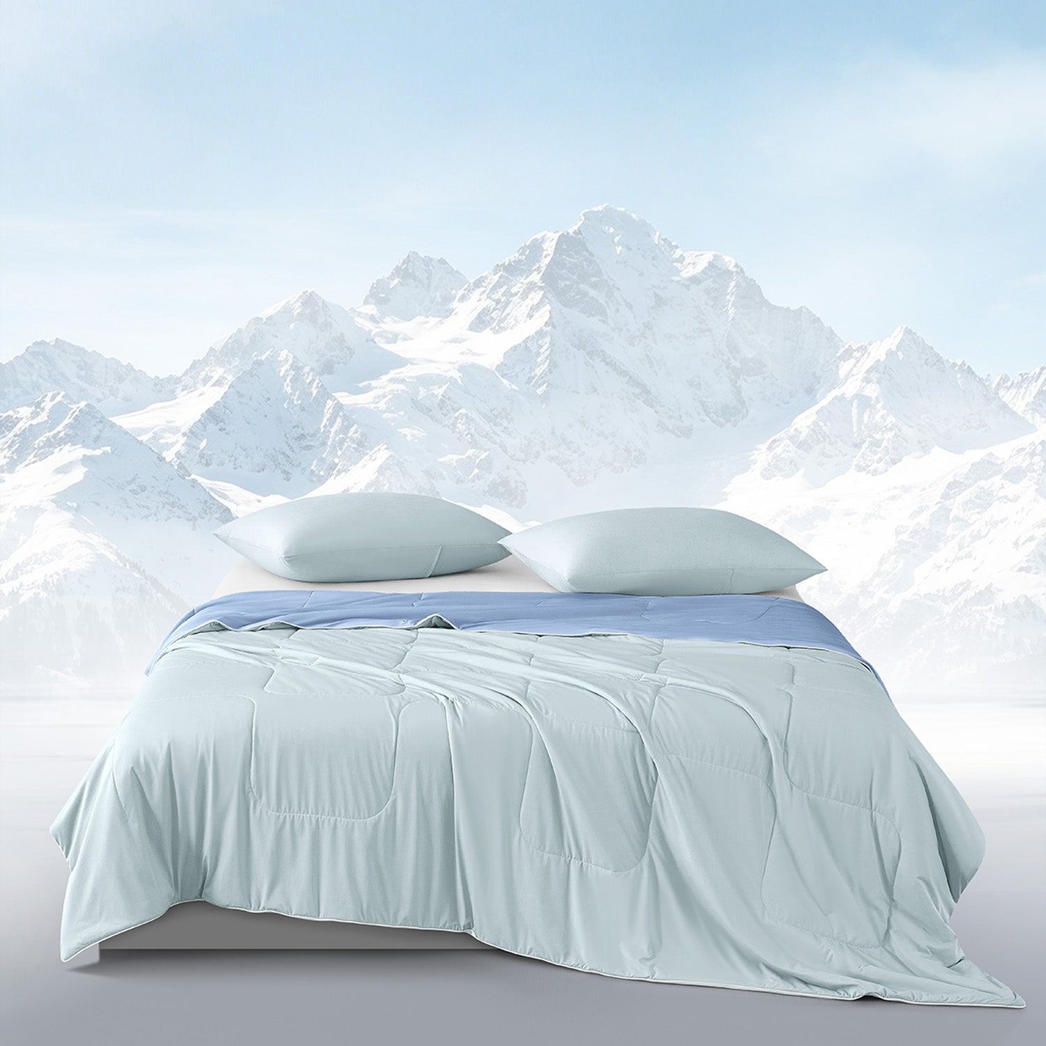Intero Glacier Reversible Cooling Blanket – Dual-Sided Cooling Comfort - Celeste / Valley Blue
